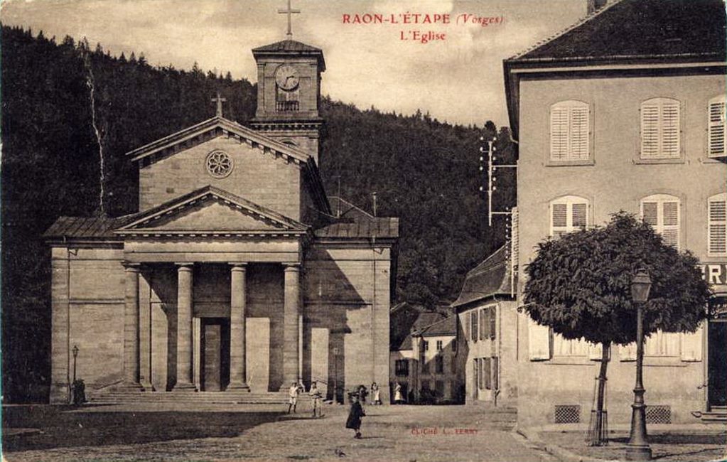 Carte Postale Ancienne Raon-l'Étape (54) - Vue Intérieure De L'Église